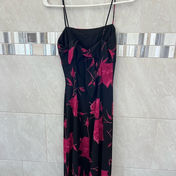 Arianna by Rachel Kaye long spaghetti strap evening gown black pink roses size 8 - Picture 6 of 9
